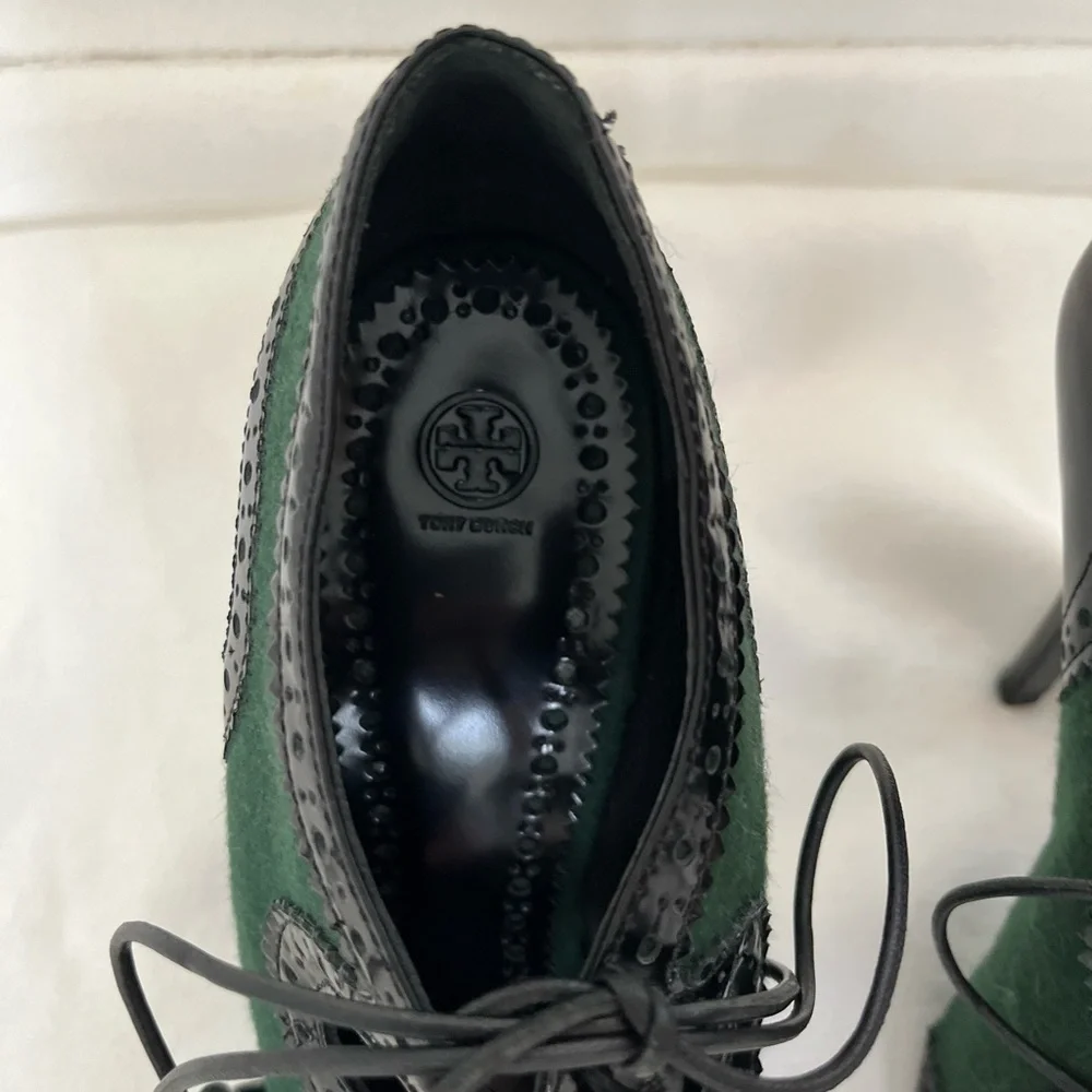Tory Burch Hawthorne lace up Elegant Green and Black Women's Heels 9